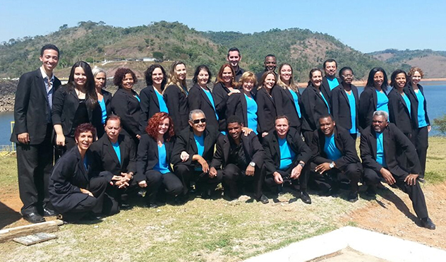 Projeto Canta & Encanta: Coral Cesama se apresenta nas escadarias da Câmara (10/12/2015 00:00:00)