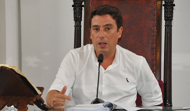 Câmara aprova prazo excepcional para Renovação de alvará para táxi (01/03/2016 00:00:00)