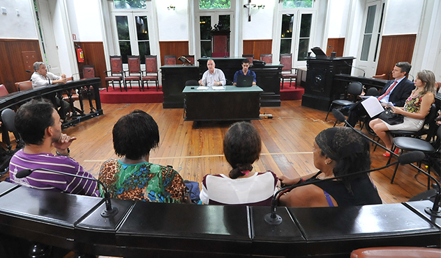 Sedecon cobra ressarcimento por serviço não prestado pela Oi em Linhares (07/03/2016 00:00:00)