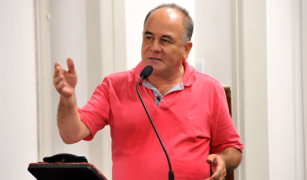 Pisos de borracha para as passagens de nível (10/03/2016 00:00:00)