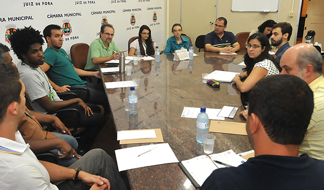 Definido roteiro da Cerimônia de Instalação do Parlamento Jovem 2016 (23/03/2016 00:00:00)