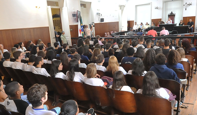 Câmara instala edição 2016 do Parlamento Jovem (30/03/2016 00:00:00)
