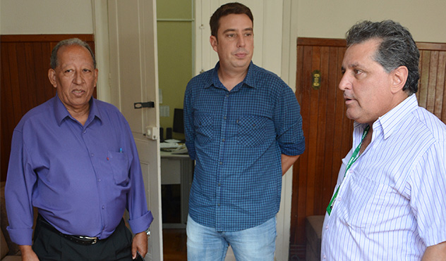 Presidente da Câmara de Visconde do Rio Branco vem à JF conhecer o projeto (07/04/2016 00:00:00)