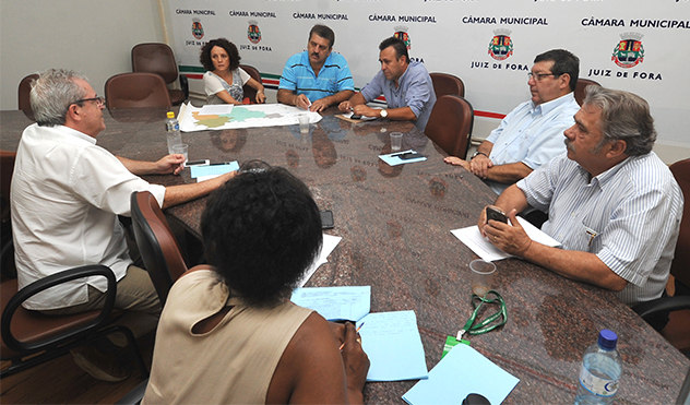 Comissão de Telefonia busca alternativas para entrar no Programa Minas Comunica (14/04/2016 00:00:00)