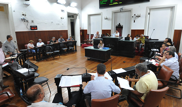 Câmara aprova Mensagem que implementa Secretaria de Segurança (29/04/2016 00:00:00)