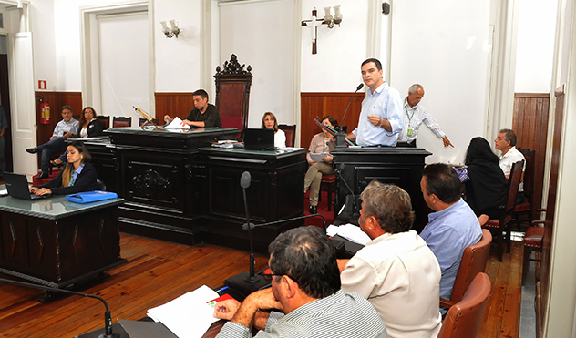 Gastos da Administração Municipal com publicidade são questionados (17/05/2016 00:00:00)