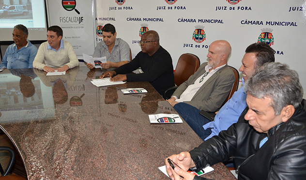 Além de Legislar: Projeto de fiscalização da Câmara terá parceria com a comunidade (20/05/2016 00:00:00)