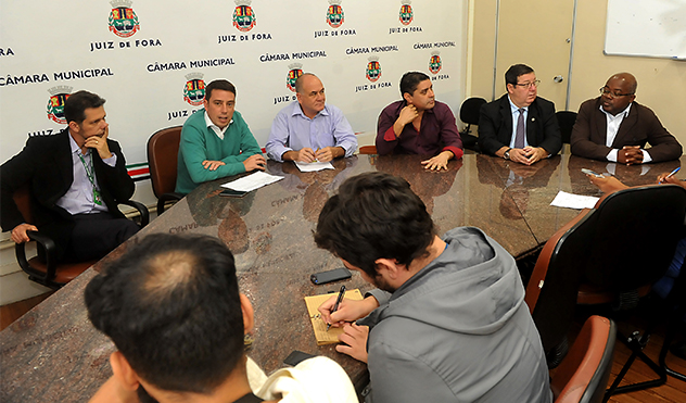 Câmara de Juiz de Fora anuncia concurso para 30 vagas (24/05/2016 00:00:00)