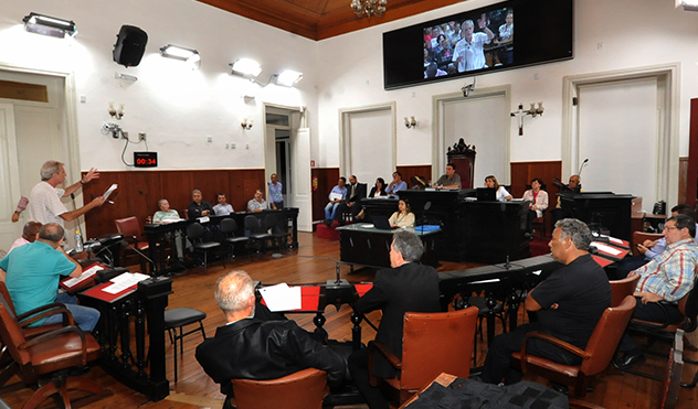 Prefeitura aguarda retorno a nova consulta ao TRE para deliberar sobre reajuste dos servidores (31/05/2016 00:00:00)