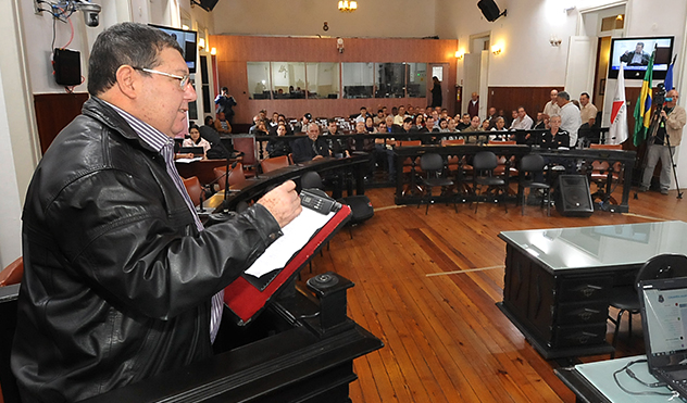 Taxista debatem Ponto Livre em audiência pública (22/06/2016 00:00:00)