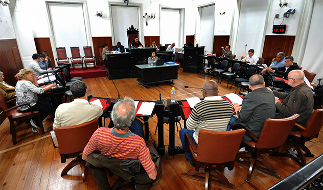 Aprovada Mensagem que aprimora transferência de lotação no magistério (28/06/2016 00:00:00)