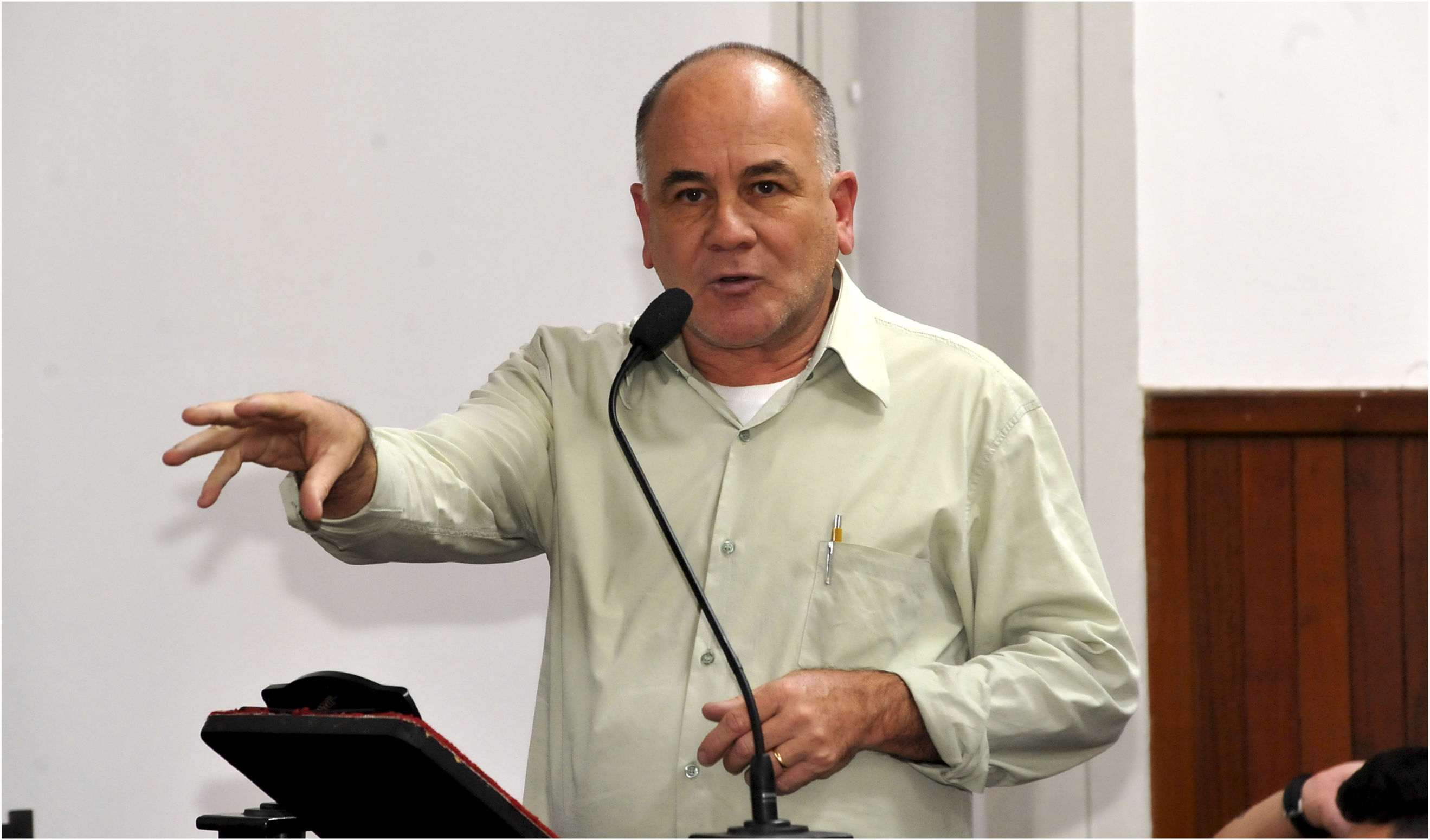 Vereador cobra aumento de segurança nas piscinas (19/10/2016 00:00:00)