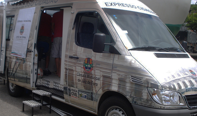 Expresso Cidadão chega ao Bairro Milho Branco (01/11/2016 00:00:00)