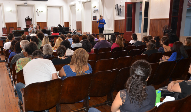 Racismo religioso é abordado em Seminário (07/11/2016 00:00:00)