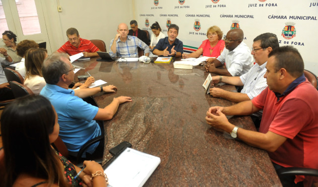 Crise reduz teto para emendas parlamentares (09/11/2016 00:00:00)