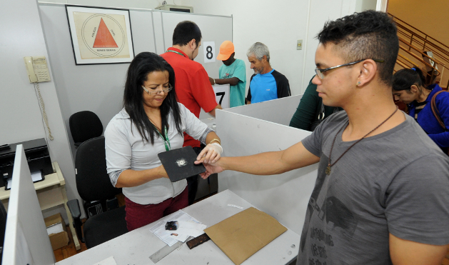 Horário para solicitar carteira de identidade  na Câmara é alterado provisoriamente (21/12/2016 00:00:00)