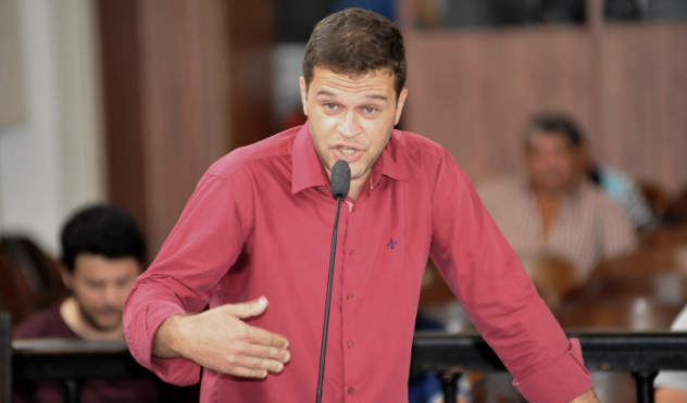 Charlles Evangelista propõe criação de Comissão Especial  para fiscalizar o cumprimento de leis municipais (16/02/2017 00:00:00)