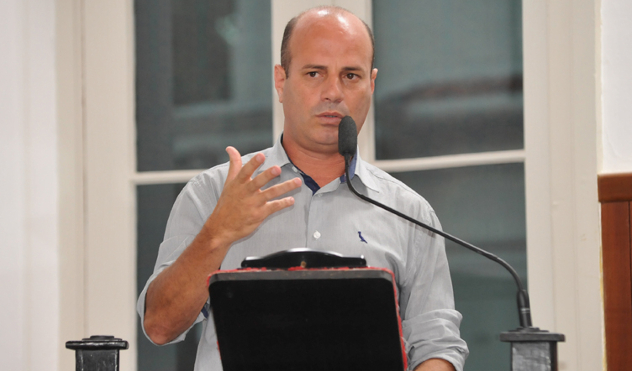 Sargento Mello apresenta PL propondo gratuidade  a policiais no transporte coletivo (23/02/2017 00:00:00)