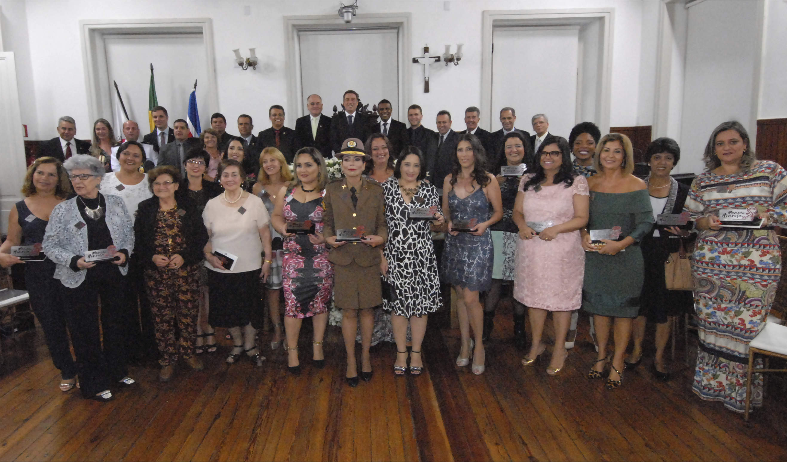 A diversidade feminina pauta noite de homenagens às mulheres na Câmara (31/03/2017 00:00:00)