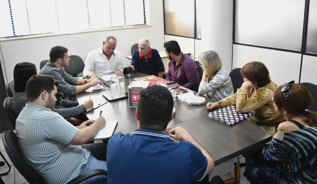 Comissão se reúne com SAU e artesãos do  São Mateus para discutir nova feira de artesanato (17/07/2017 00:00:00)