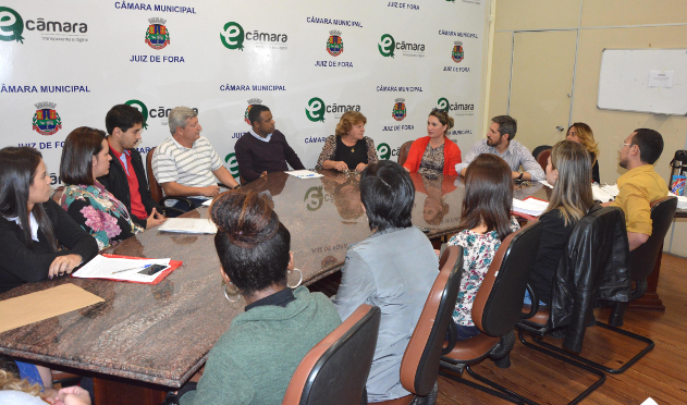Comissão da criança e adolescente se reúne com conselheiros tutelares (07/08/2017 00:00:00)