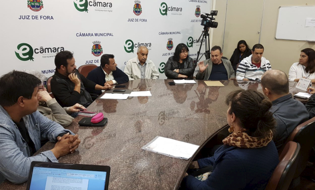 Comissão de Defesa dos Direitos da Pessoa com Deficiência realiza última reunião antes de audiência pública (22/08/2017 00:00:00)