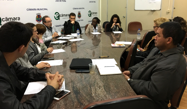 Parlamento Jovem define datas para a etapa estadual (23/08/2017 00:00:00)