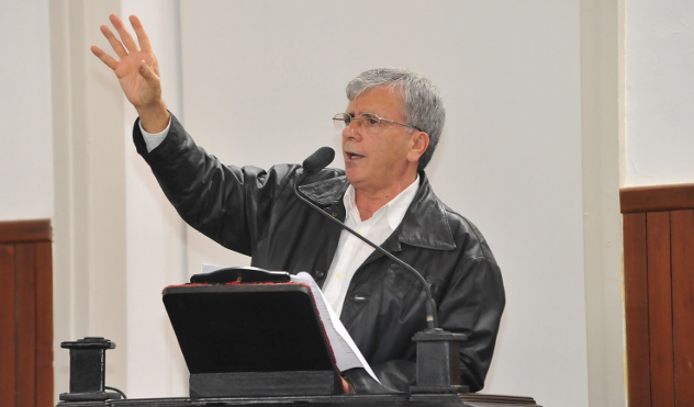 Fiorilo cobra pagamento do Poupança Jovem (28/08/2017 00:00:00)