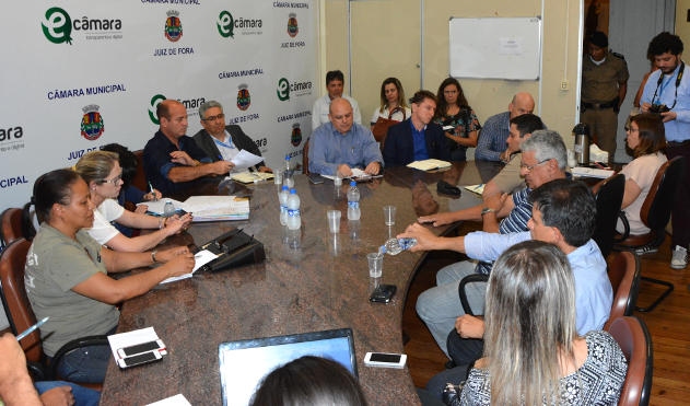 Programa Minha Casa, Minha Vida é discutido em reunião (18/09/2017 00:00:00)