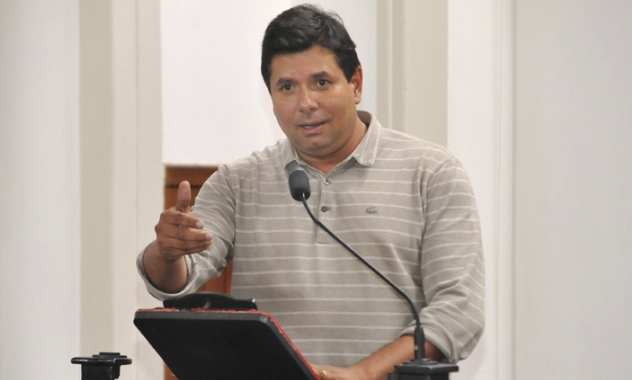 Caminhões de lixo podem ser obrigados a ter coletores de chorume (19/09/2017 00:00:00)