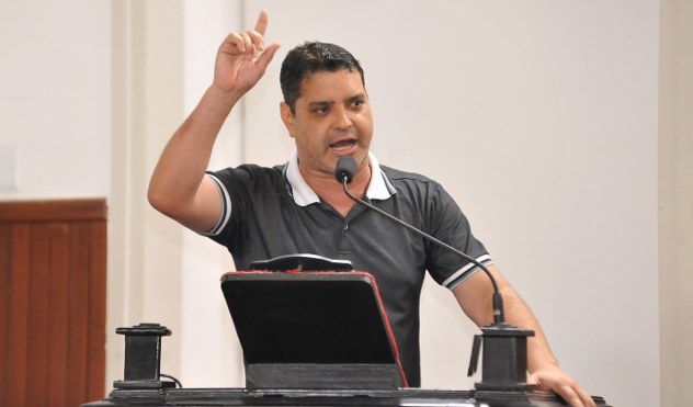 Executivo sanciona projeto de lei do vereador Cido Reis (19/09/2017 00:00:00)