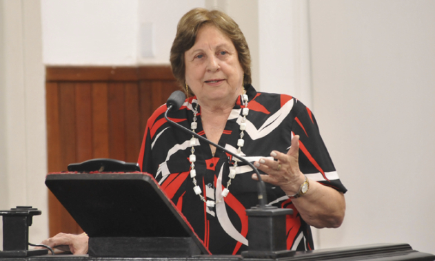 Trabalho realizado pela Casa da Mulher é abordado na Tribuna Livre (27/09/2017 00:00:00)