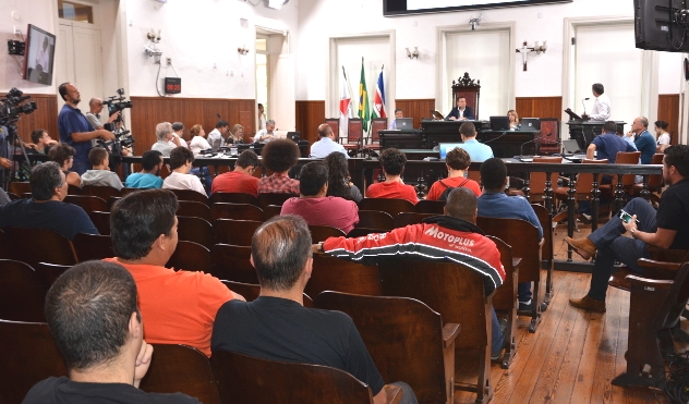 Vereadores se manifestam sobre planilha de reajuste do transporte coletivo (02/10/2017 00:00:00)
