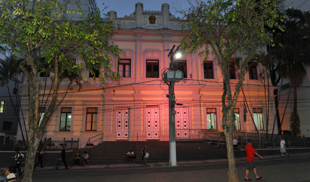 Câmara de Juiz de Fora entra na campanha Outubro Rosa (06/10/2017 00:00:00)