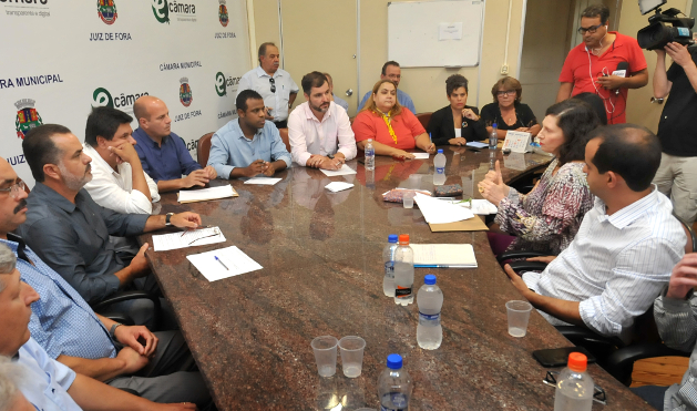 Proposta para atendimento 24h do Hospital João Penido é apresentada aos vereadores (26/10/2017 00:00:00)