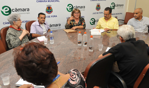 Campanha Neste Natal faça um idoso mais feliz começa na quinta-feira, 16 (14/11/2017 00:00:00)