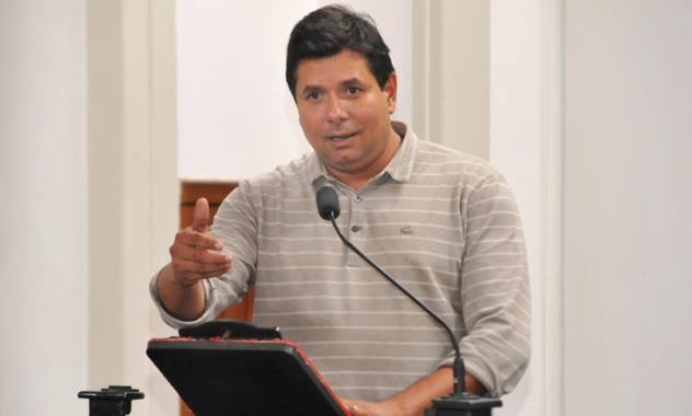 Farmácias devem afixar cartazes informando a possibilidade de substituição de medicamentos genéricos e similares (27/11/2017 00:00:00)