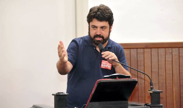 Sintufejuf ocupa Tribuna Livre (24/11/2017 00:00:00)