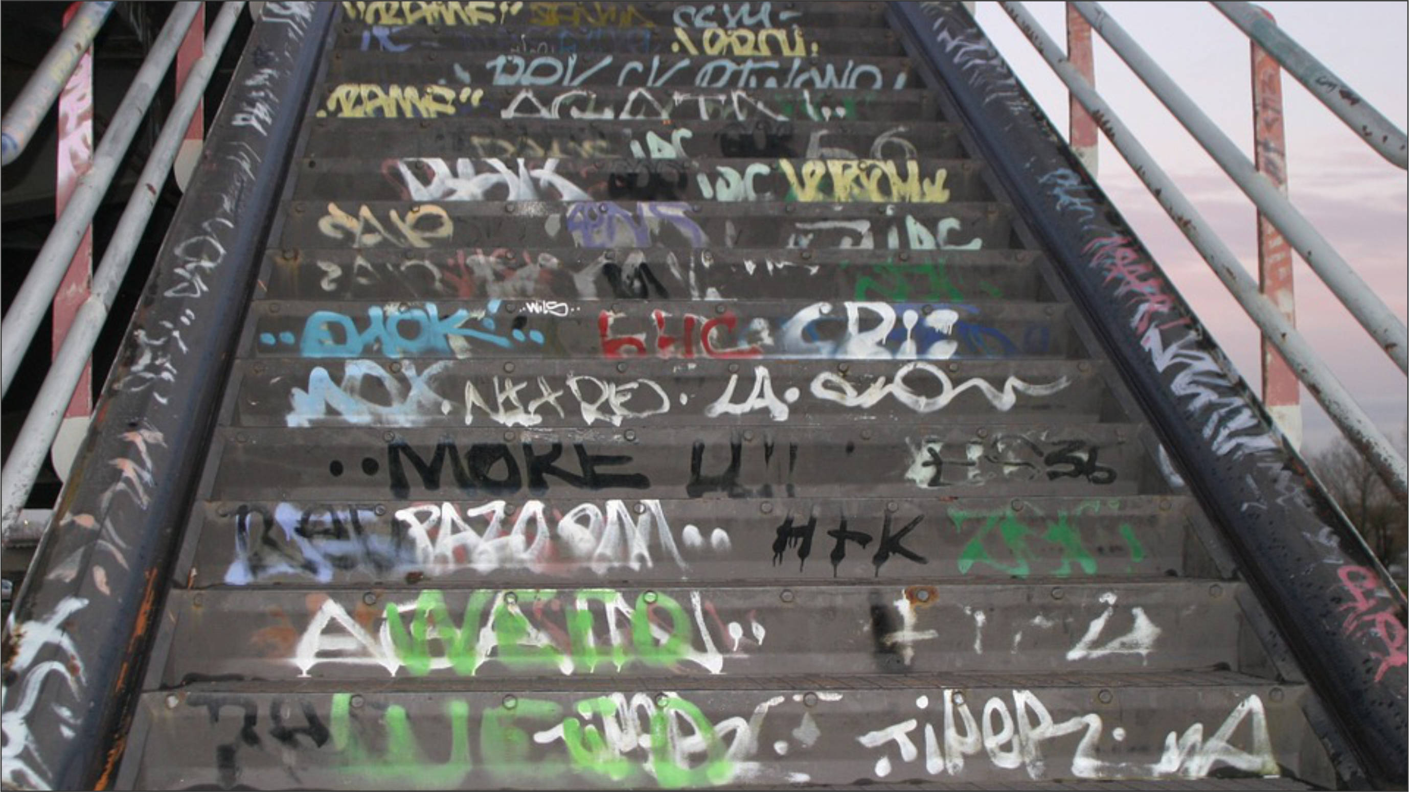 PL prevê criação do “Disque-Pichação” (01/12/2017 00:00:00)