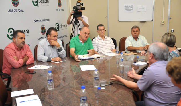 Bares infratores: Comissão, moradores e associação  se reúnem para resolver impasse (11/01/2018 00:00:00)