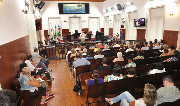 ‘Pessoas felizes também podem ficar deprimidas’, afirma médico psiquiatra em palestra sobre o tema na Câmara (15/01/2018 00:00:00)