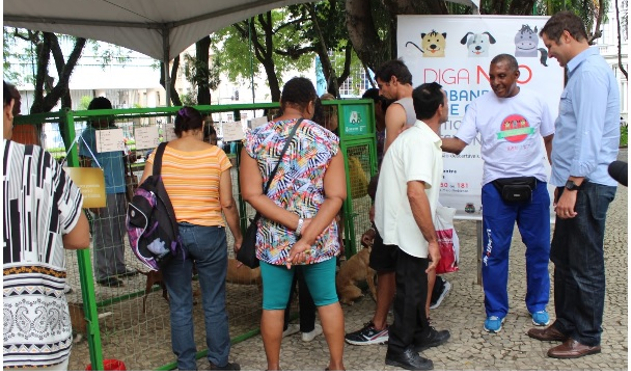 Comissão de Proteção animal visita primeira “feira de adoção” de 2018 (15/01/2018 00:00:00)