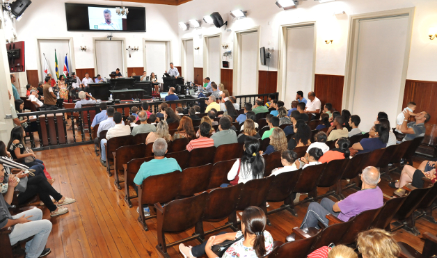 Audiência pública tenta resolver impasse entre Comunidade Resgate e Settra (22/02/2018 00:00:00)