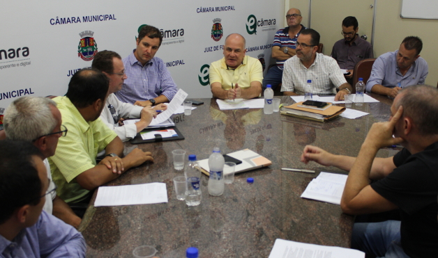 Comissão de Comércio reúne associações de moradores e de comerciantes para discutir projeto de interdição de bares infratores (27/02/2018 00:00:00)