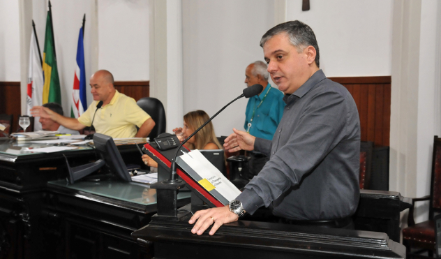 Secretário de Transporte e Trânsito esclarece  dúvidas sobre licitação de táxis na cidade (28/02/2018 00:00:00)