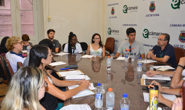 Parlamento Jovem define detalhes da  cerimônia de instalação da edição 2018 (01/03/2018 00:00:00)