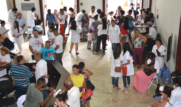 Mulheres têm Dia de Beleza na Câmara Municipal (07/03/2018 00:00:00)
