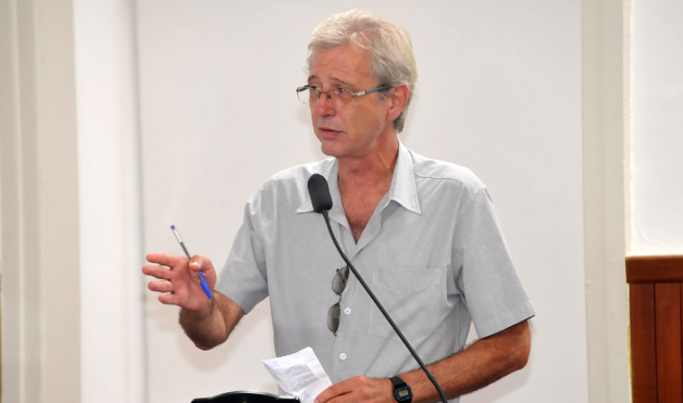 Betão denuncia irregularidades nos transportes coletivos  e de estudantes na cidade (21/03/2018 00:00:00)