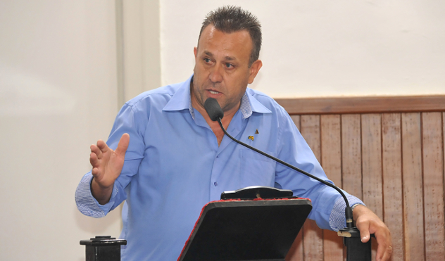 Vagner torna transferência de bens municipais mais transparente (23/03/2018 00:00:00)