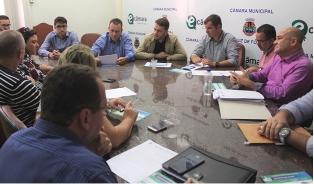 Comissão de Comércio intermedia acordo para projeto de interdição de bares e restaurantes infratores (17/04/2018 00:00:00)